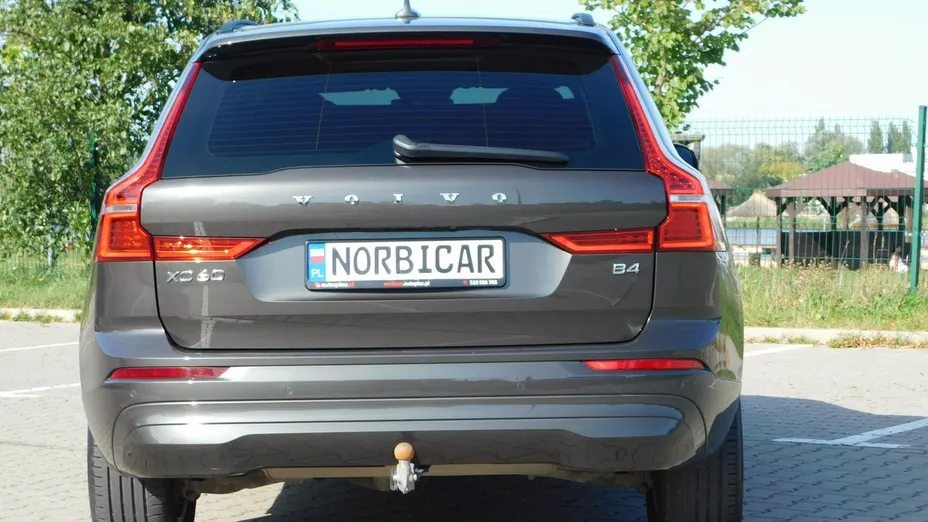 VOLVO XC60 -