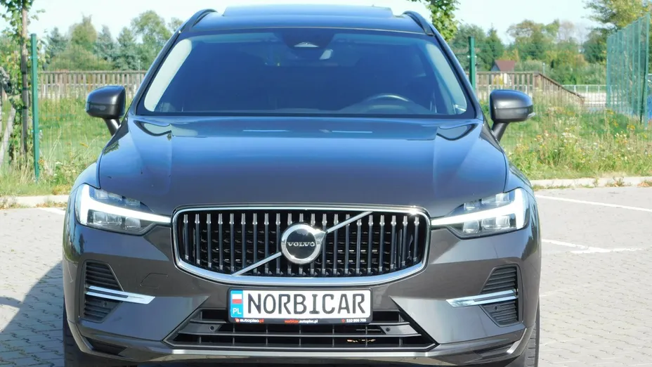 VOLVO XC60 -