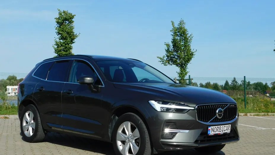 VOLVO XC60 -