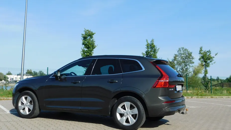 VOLVO XC60 -