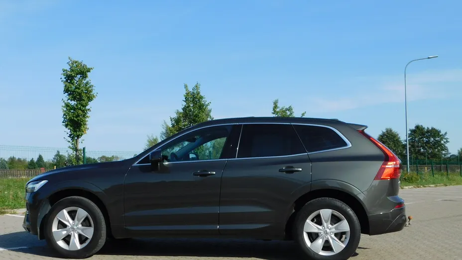 VOLVO XC60 -