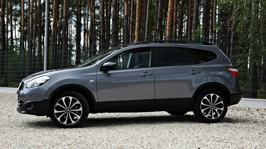 NISSAN Qashqai+2 -