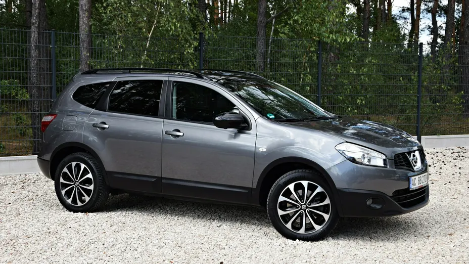 NISSAN Qashqai+2 -