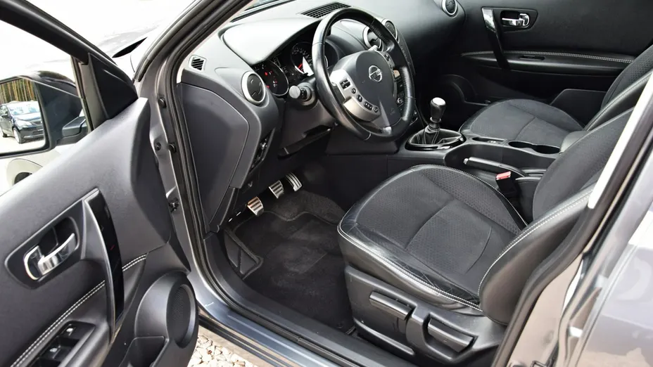NISSAN Qashqai+2 -