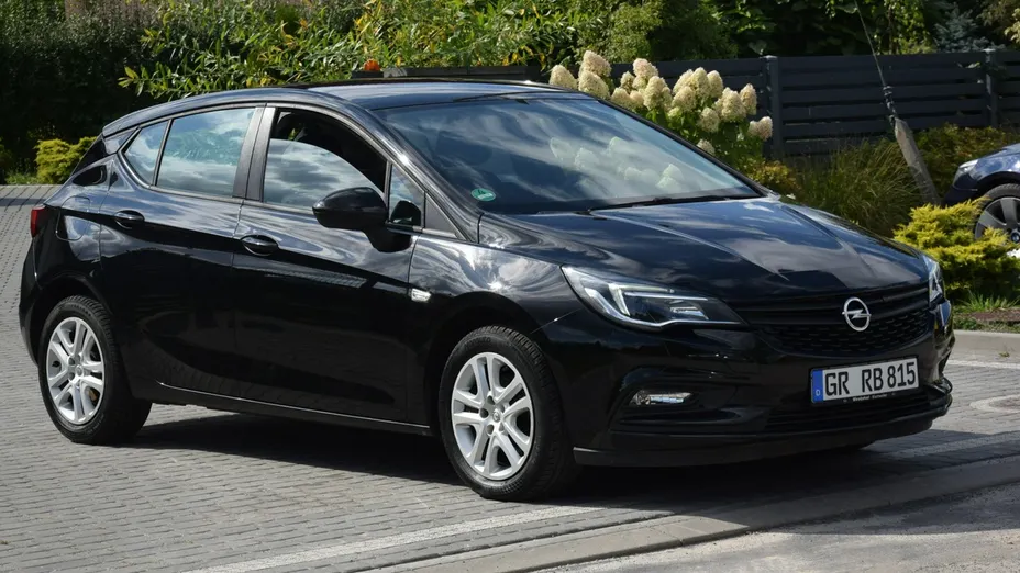OPEL Astra -