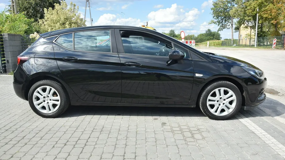 OPEL Astra -