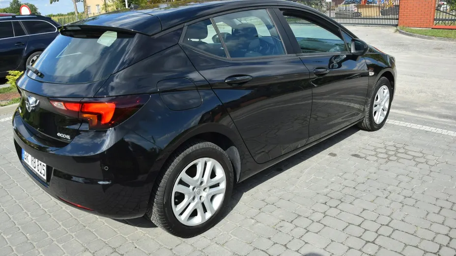 OPEL Astra -