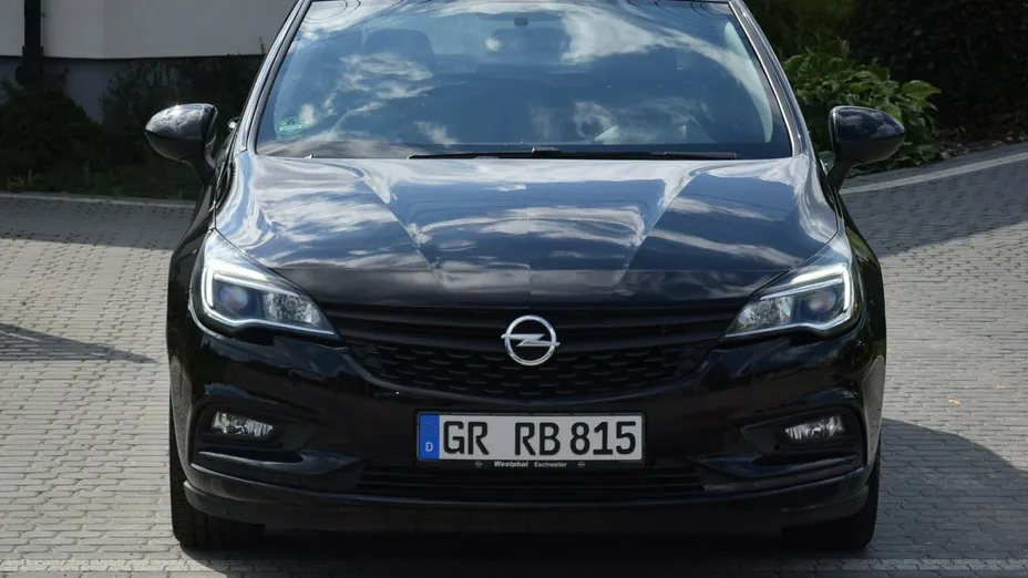 OPEL Astra -