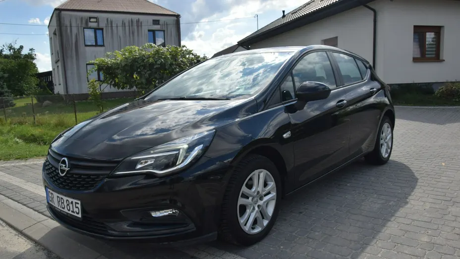 OPEL Astra -