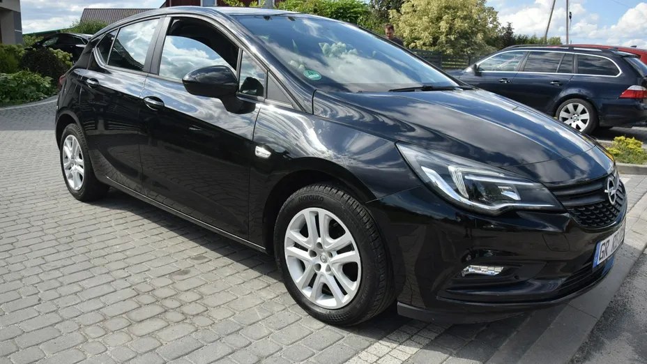 OPEL Astra -