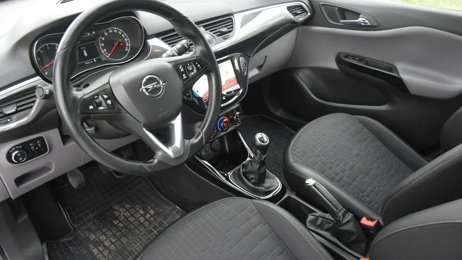 OPEL Corsa -