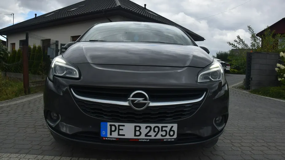 OPEL Corsa -