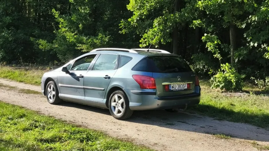 PEUGEOT 407 -