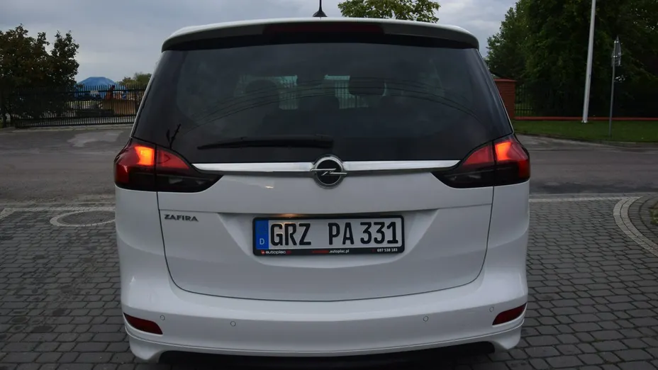 OPEL Zafira -