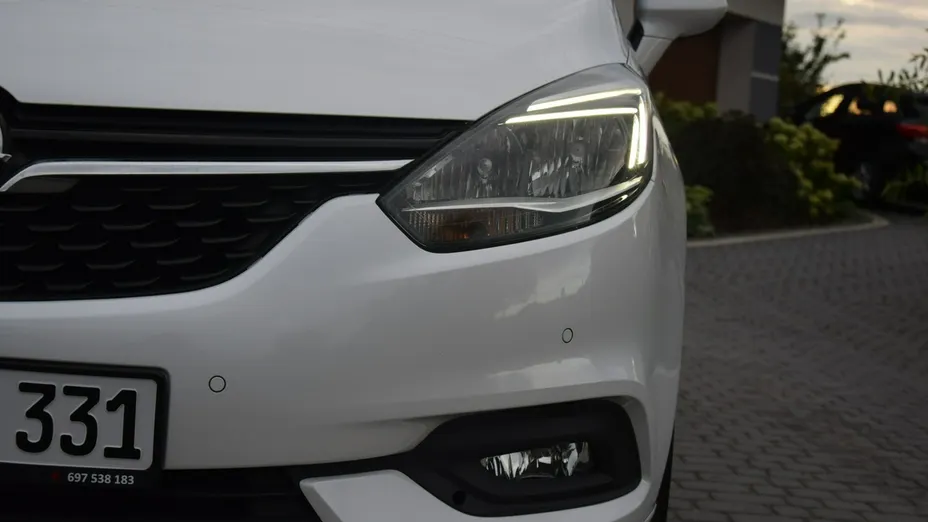 OPEL Zafira -