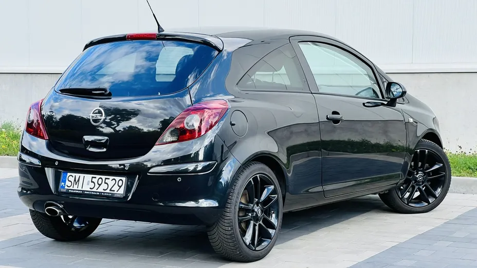 OPEL Corsa -