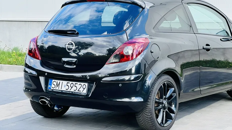 OPEL Corsa -