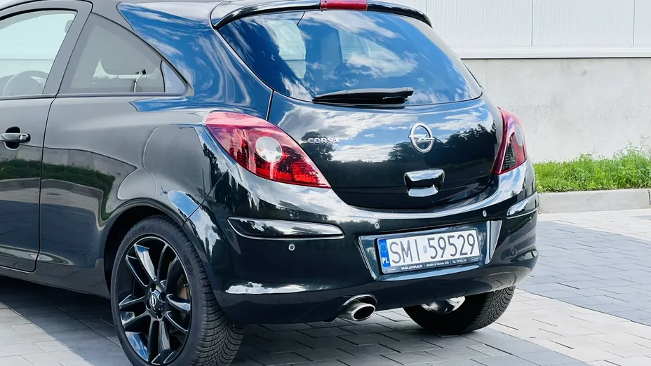OPEL Corsa -