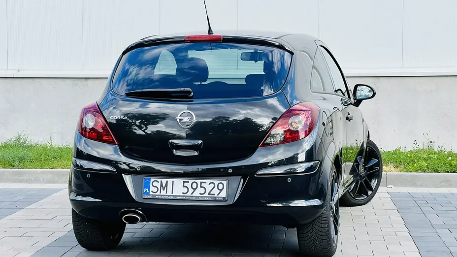 OPEL Corsa -