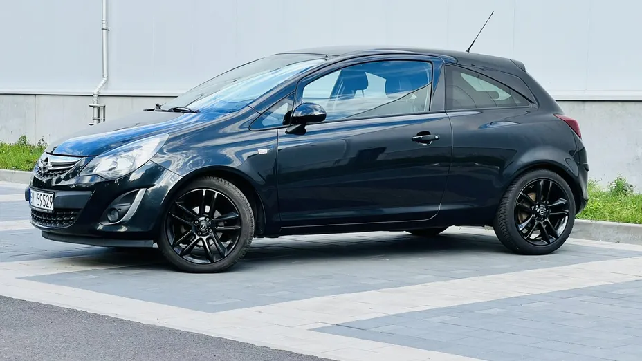 OPEL Corsa -