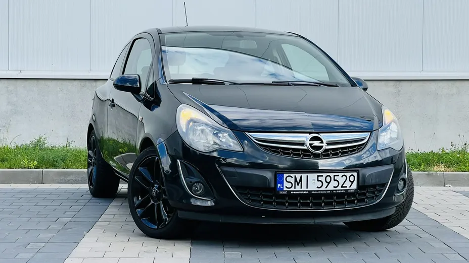 OPEL Corsa -