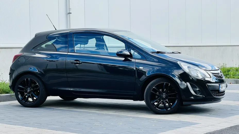 OPEL Corsa -