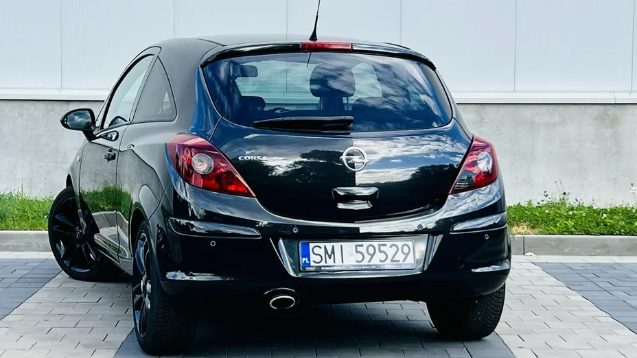 OPEL Corsa -