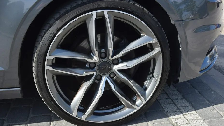 AUDI A3 Limousine -