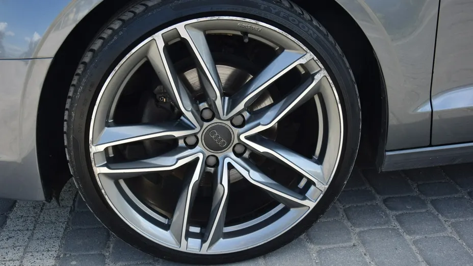 AUDI A3 Limousine -