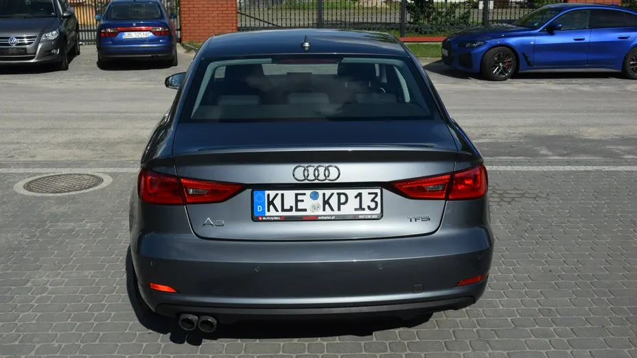 AUDI A3 Limousine -