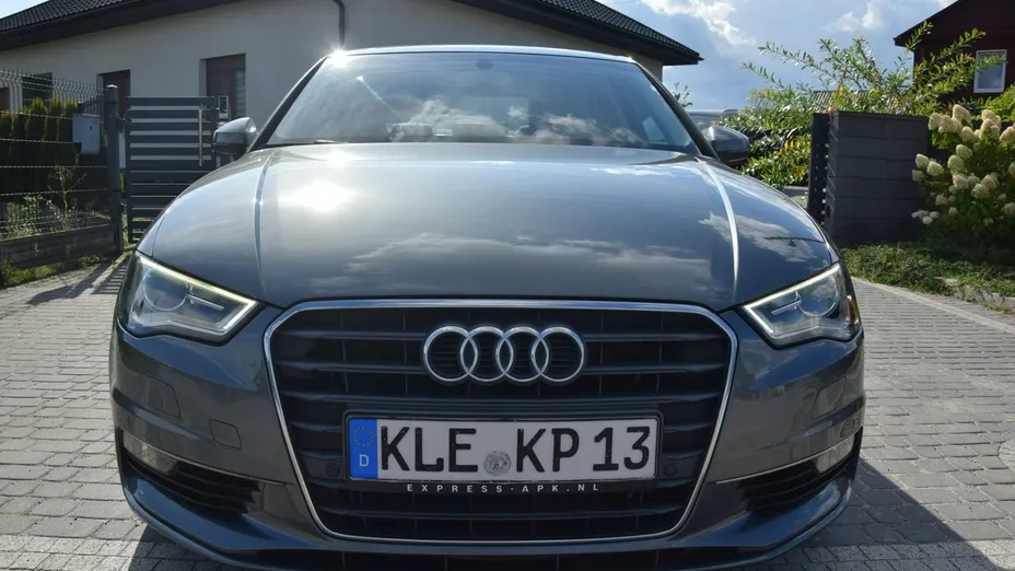 AUDI A3 Limousine -