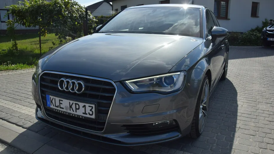 AUDI A3 Limousine -