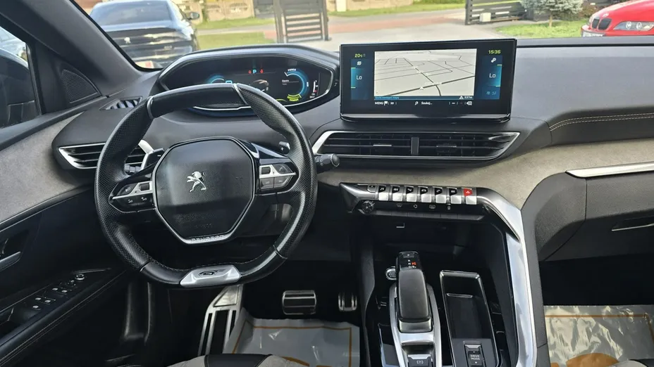 PEUGEOT 3008 -