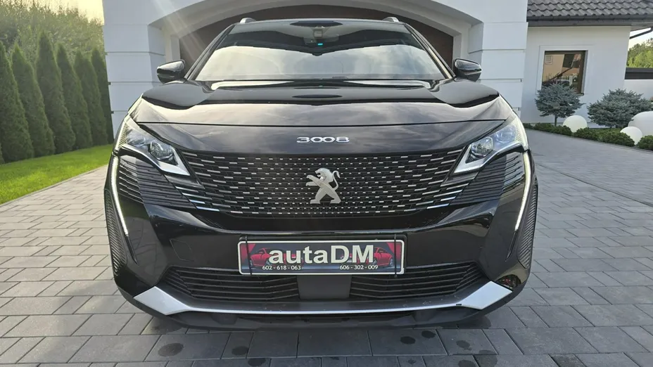 PEUGEOT 3008 -