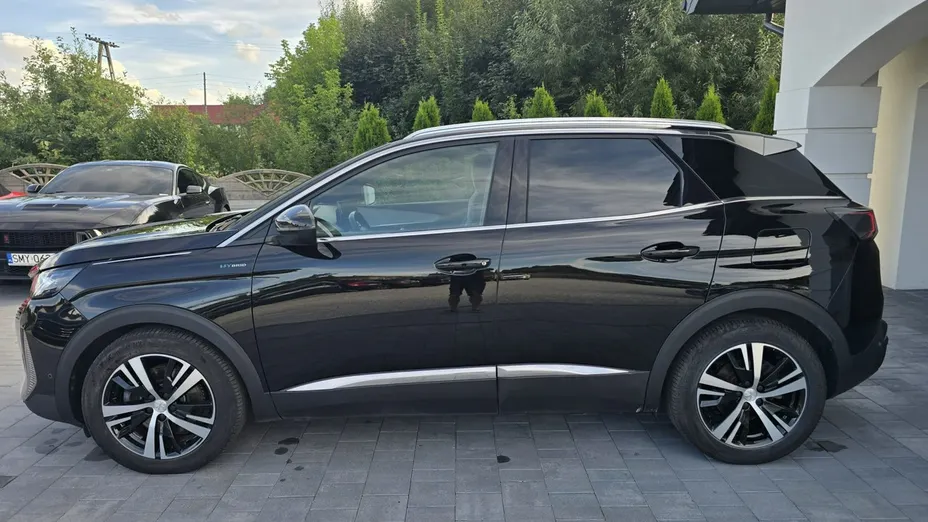PEUGEOT 3008 -