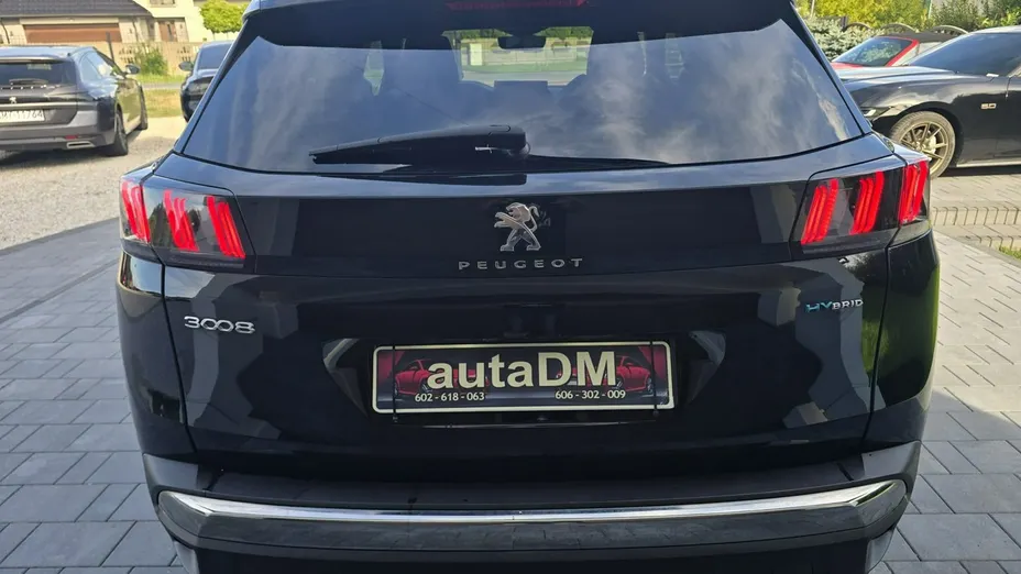 PEUGEOT 3008 -