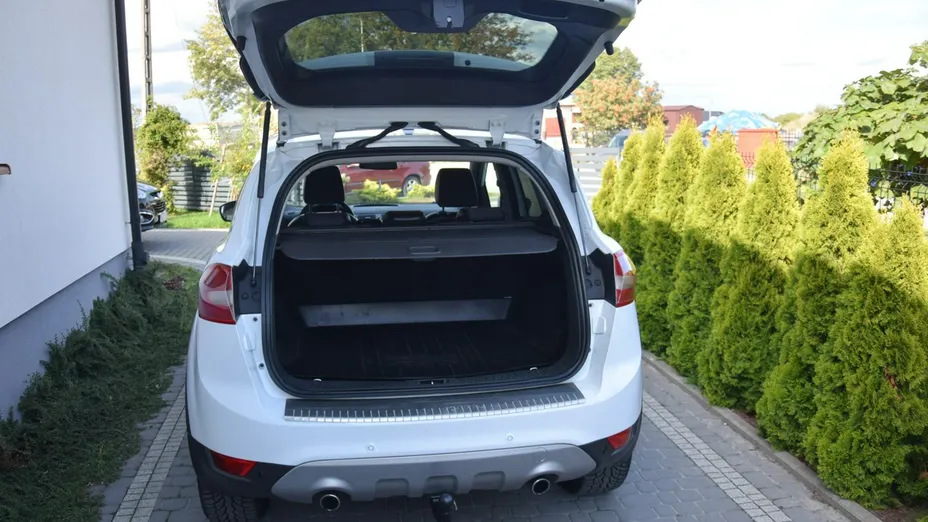FORD Kuga -