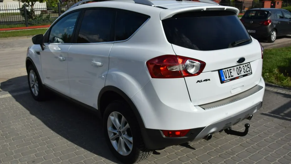 FORD Kuga -