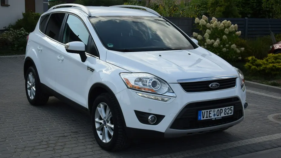 FORD Kuga -
