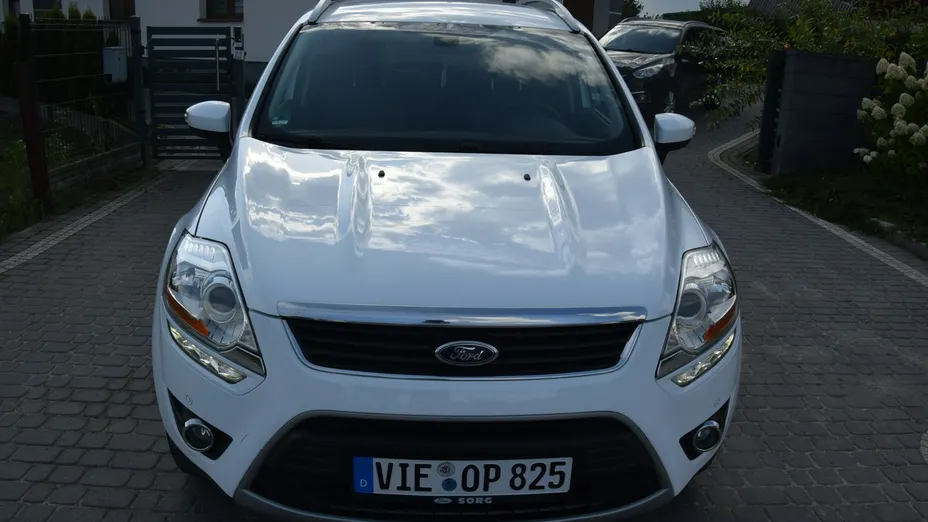 FORD Kuga -