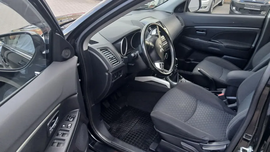MITSUBISHI ASX -