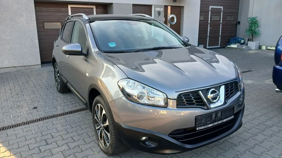 NISSAN Qashqai -