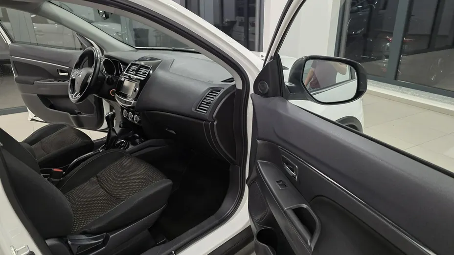 MITSUBISHI ASX -