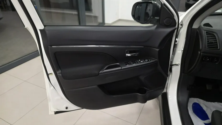 MITSUBISHI ASX -