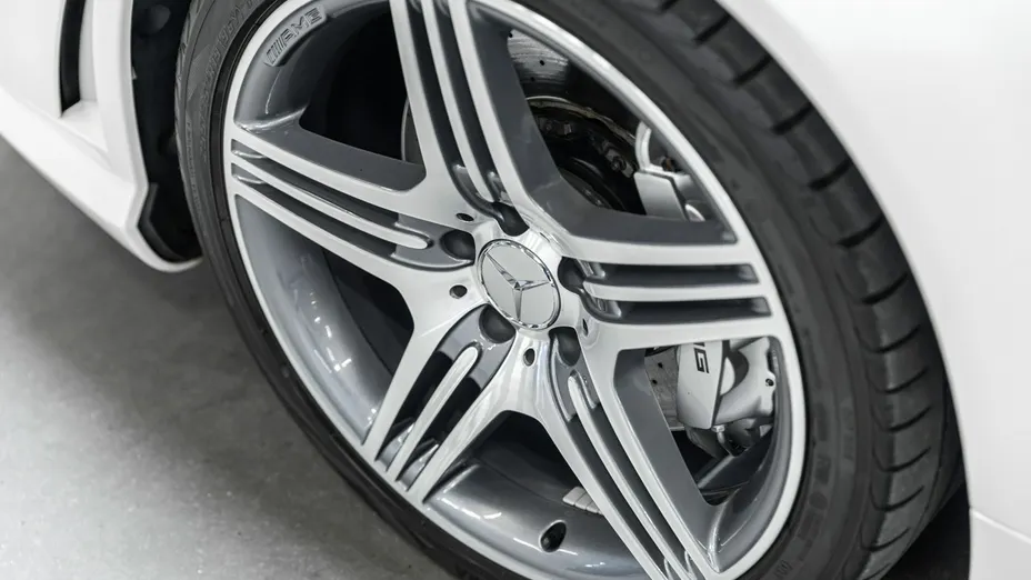 MERCEDES-BENZ SL -