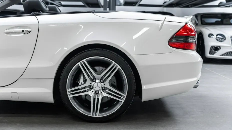 MERCEDES-BENZ SL -