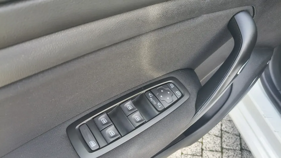 RENAULT Megane -