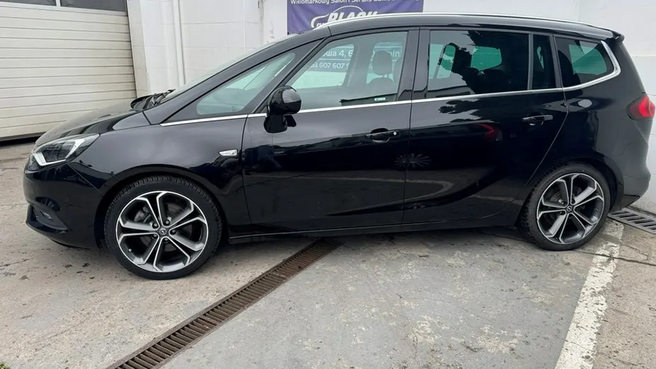OPEL Zafira -