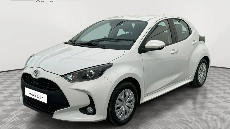 TOYOTA Yaris -