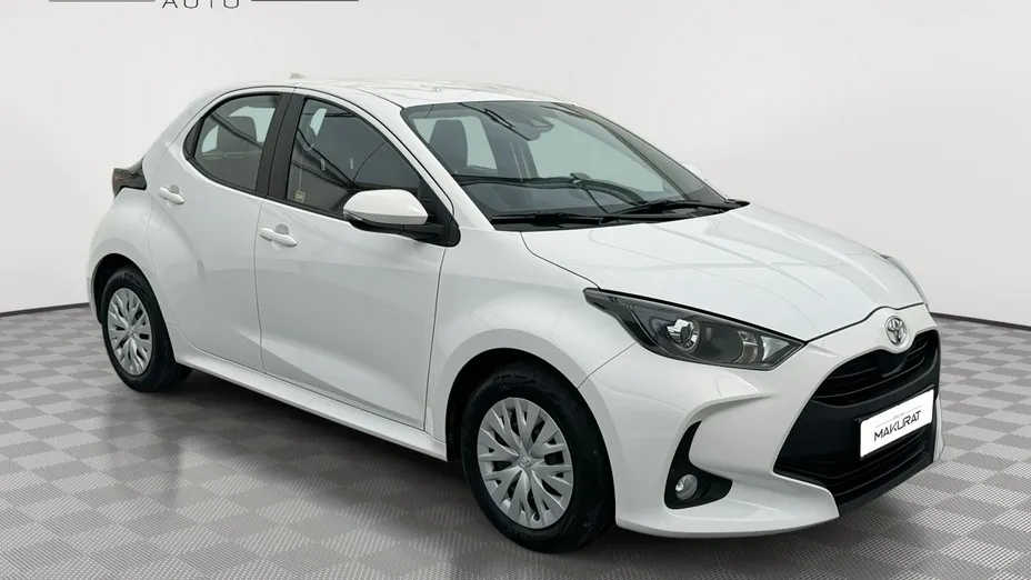 TOYOTA Yaris -